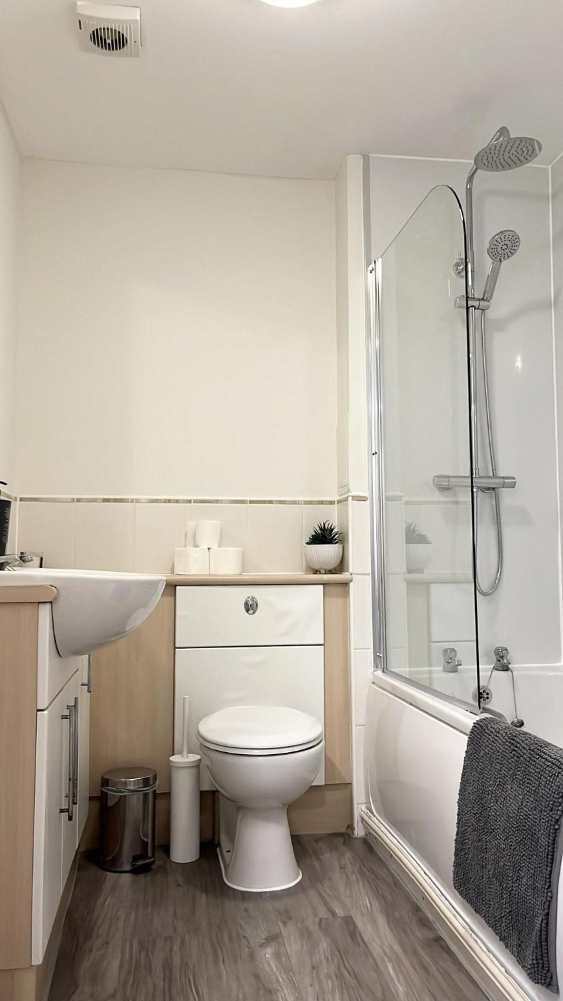 Spacious City Centre Flat Free Parking& Superfast Wifi Edinburgh Exterior photo